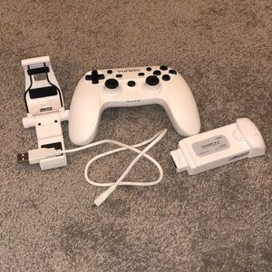 Yuneec breeze 4K drone battery and controller